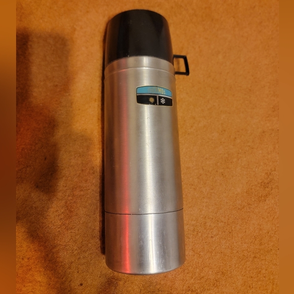 Vintage Thermos 1 Quart Stainless - Picture 1 of 6